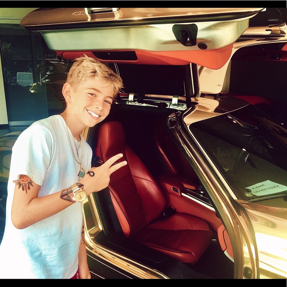 Meet your Posher, Carl